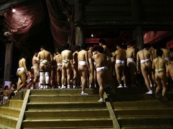 Festival Pria Telanjang Terakhir Jepang, Tak Ada Lagi Pria Muda