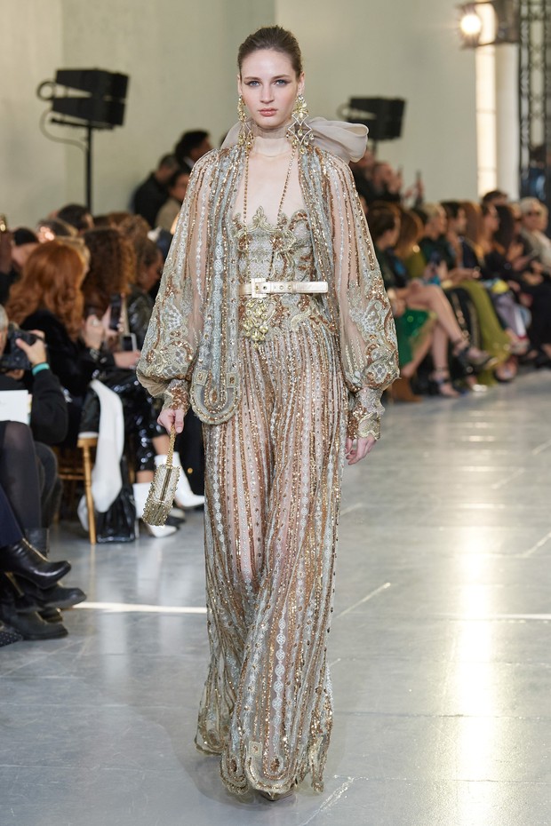 Foto: Elie Saab Spring 2020 Couture/vogue.com/fashion-shows Foto: Elie Saab Spring 2020 Couture/vogue.com/fashion-shows