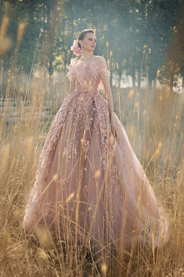 Foto: Ellie Saab Fall 2020 Couture/vogue.com/fashion-shows Foto: Ellie Saab Fall 2020 Couture/vogue.com/fashion-shows