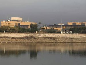 Serangan Roket Targetkan Kompleks Kedubes AS di Irak