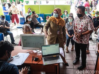 Komisi IX DPR Pantau Vaksinasi COVID-19 di Jakarta