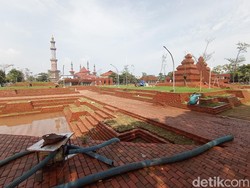 Menanti Wajah Baru Alun-Alun Kota Cirebon yang Segera Beroperasi Lagi