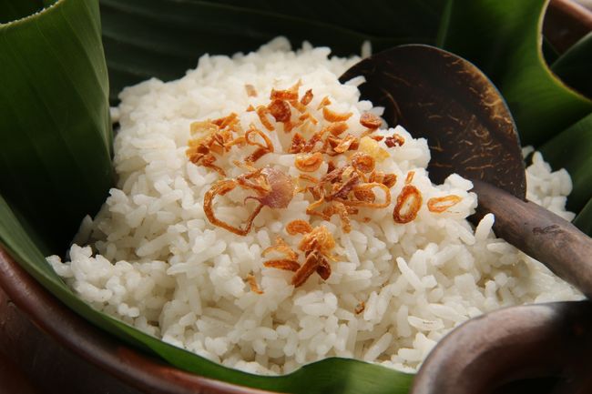 Nasi Uduk Betawi Pakai Magic Com