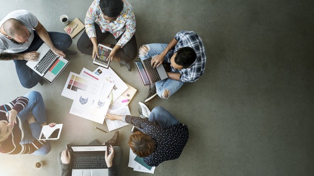 Hal yang dapat dilakukan sebelum lulus kuliah adalah bangun relasi/freepik.com