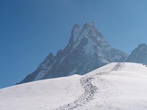 Machhapuchhare, Puncak Perawan yang Ilegal untuk Pendaki Machhapuchhare, Puncak Perawan yang Ilegal untuk Pendaki