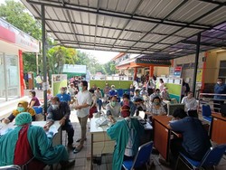 RSUD Kembangan Vaksinasi COVID-19 152 Lansia Hari Ini, Begini Suasananya