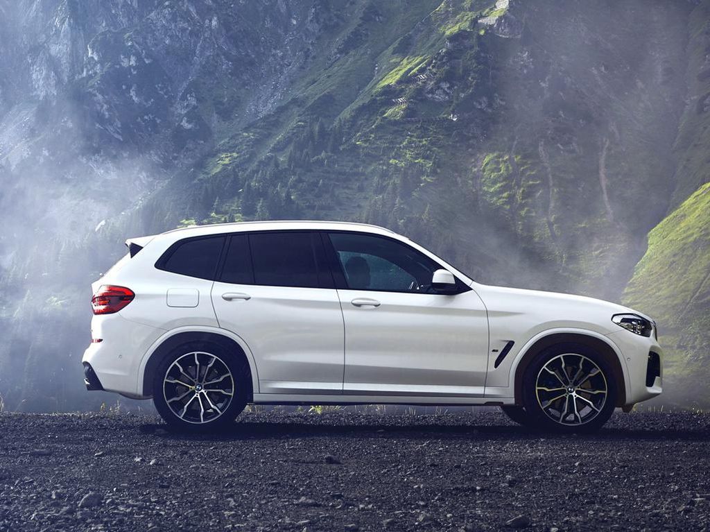 Intip Spesifikasi BMW X3 xDrive30i M Sport Intip Spesifikasi BMW X3 xDrive30i M Sport