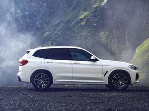Intip Spesifikasi BMW X3 xDrive30i M Sport Intip Spesifikasi BMW X3 xDrive30i M Sport