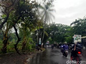 Malam hingga Pagi Diguyur Hujan, BPBD Sukabumi Minta Warga Waspada Malam hingga Pagi Diguyur Hujan, BPBD Sukabumi Minta Warga Waspada