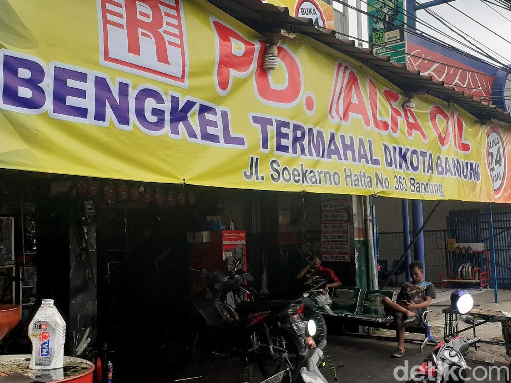 Jabar Hari Ini: Bengkel Termahal di Bandung-Walkot Tasik Nonaktif Divonis 1 Tahun Jabar Hari Ini: Bengkel Termahal di Bandung-Walkot Tasik Nonaktif Divonis 1 Tahun