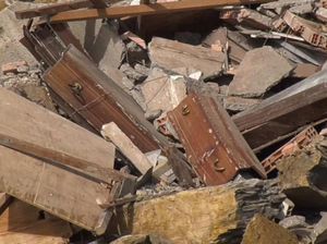 Ratusan Peti Mati Jatuh ke Laut Akibat Pemakaman Mengalami Longsor di Italia