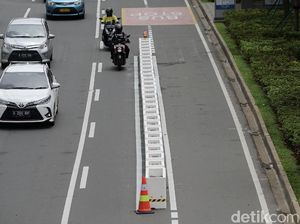 Pro-Kontra Rencana Pembongkaran Jalur Sepeda Permanen Jakarta Pro-Kontra Rencana Pembongkaran Jalur Sepeda Permanen Jakarta