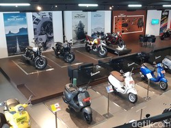 Ketika Moto Guzzi, Piaggio, Vespa, dan Aprilia Jadi Satu Atap di Jakarta