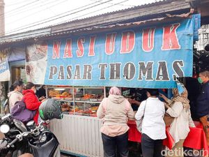 Ramai Diserbu Pembeli, Ini yang Istimewa dari Nasi Uduk Pasar Thomas Ramai Diserbu Pembeli, Ini yang Istimewa dari Nasi Uduk Pasar Thomas