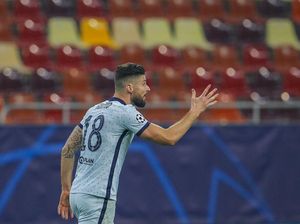 Karena Giroud Bukan Jago Kandang Karena Giroud Bukan Jago Kandang