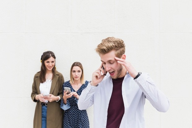 Saat kasus perselingkuhan terjadi, pusat perhatian akan tertuju pada pelaku perselingkuhan dan selingkuhannya.