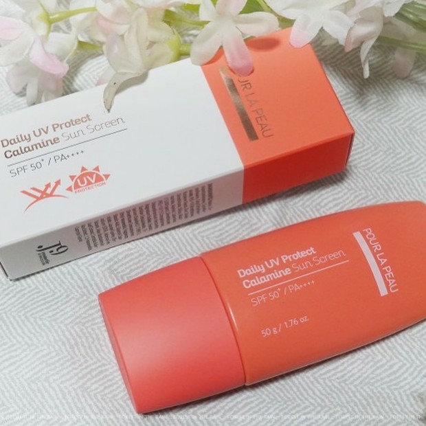 POUR LA PEAU Daily UV Protect Calamine Sun Screen SPF 50+ / PA ++++ POUR LA PEAU Daily UV Protect Calamine Sun Screen SPF 50+ / PA ++++/instagram.com/pourlapeau_official
