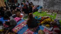 Rumah Diterjang Puting Beliung, Warga Demak Mengungsi
