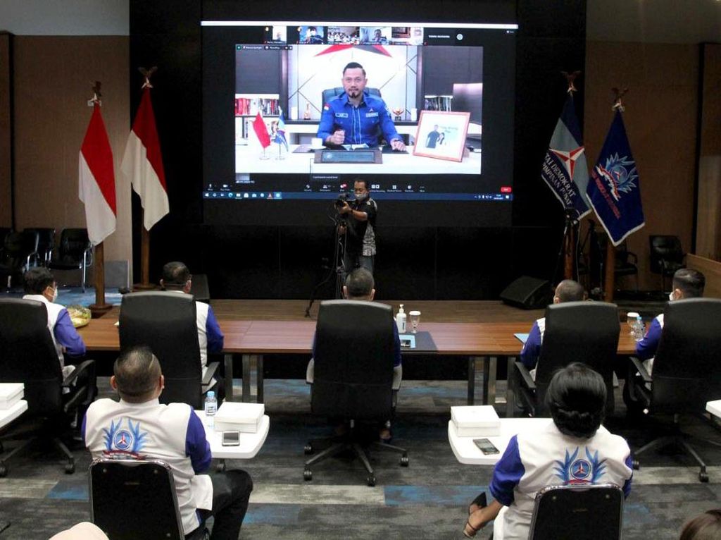 Saat Insan Muda Demokrat Indonesia Bicara Keselamatan Penerbangan Saat Insan Muda Demokrat Indonesia Bicara Keselamatan Penerbangan