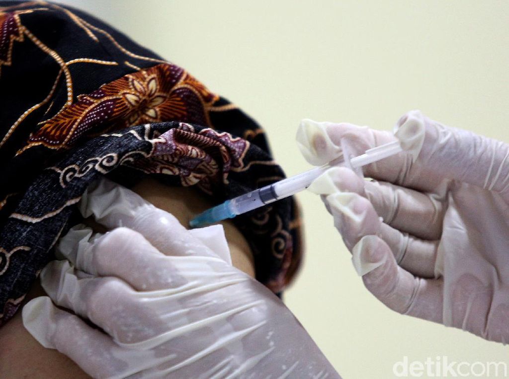 Mulai 17 Mei, 500 Ribu Dosis Vaksin Gotong Royong Siap Disuntikkan