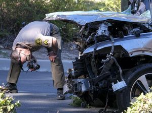 Duh! Tiger Woods Kecelakaan Mobil Gegara Ngebut Sampai 140 Km/jam Duh! Tiger Woods Kecelakaan Mobil Gegara Ngebut Sampai 140 Km/jam