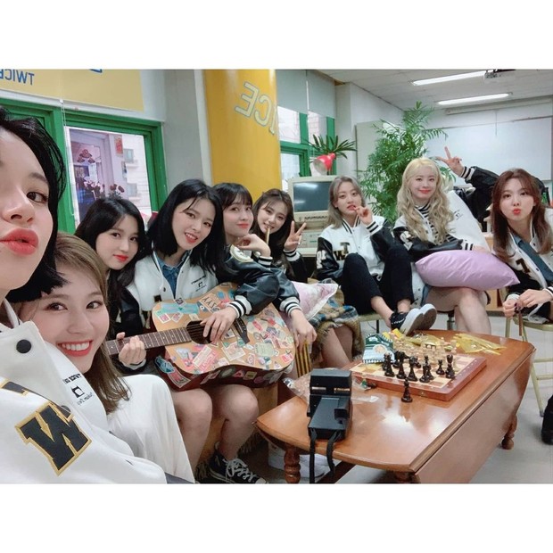 Twice/instagram.com/twicetagram Twice
