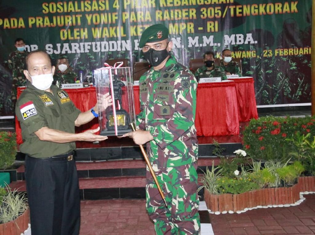Syarief Hasan Puji Kinerja TNI Atasi Corona & KKB di Papua Syarief Hasan Puji Kinerja TNI Atasi Corona & KKB di Papua