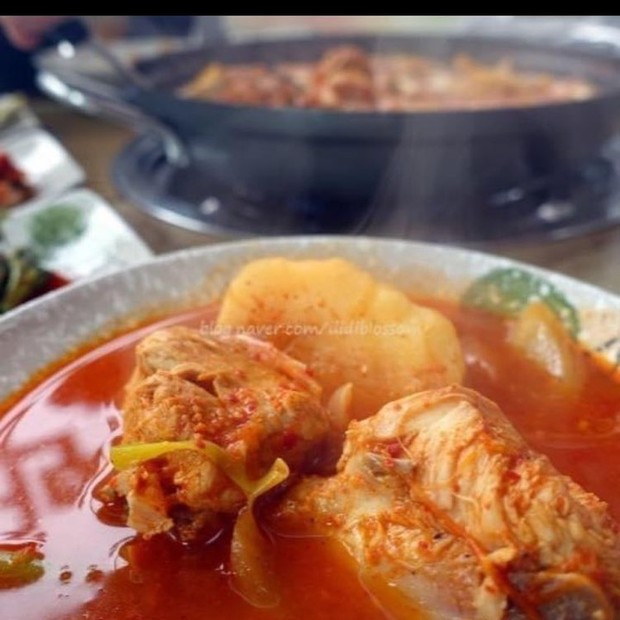 yimonae/sumber:instagram.com/yimonae/ yimonae