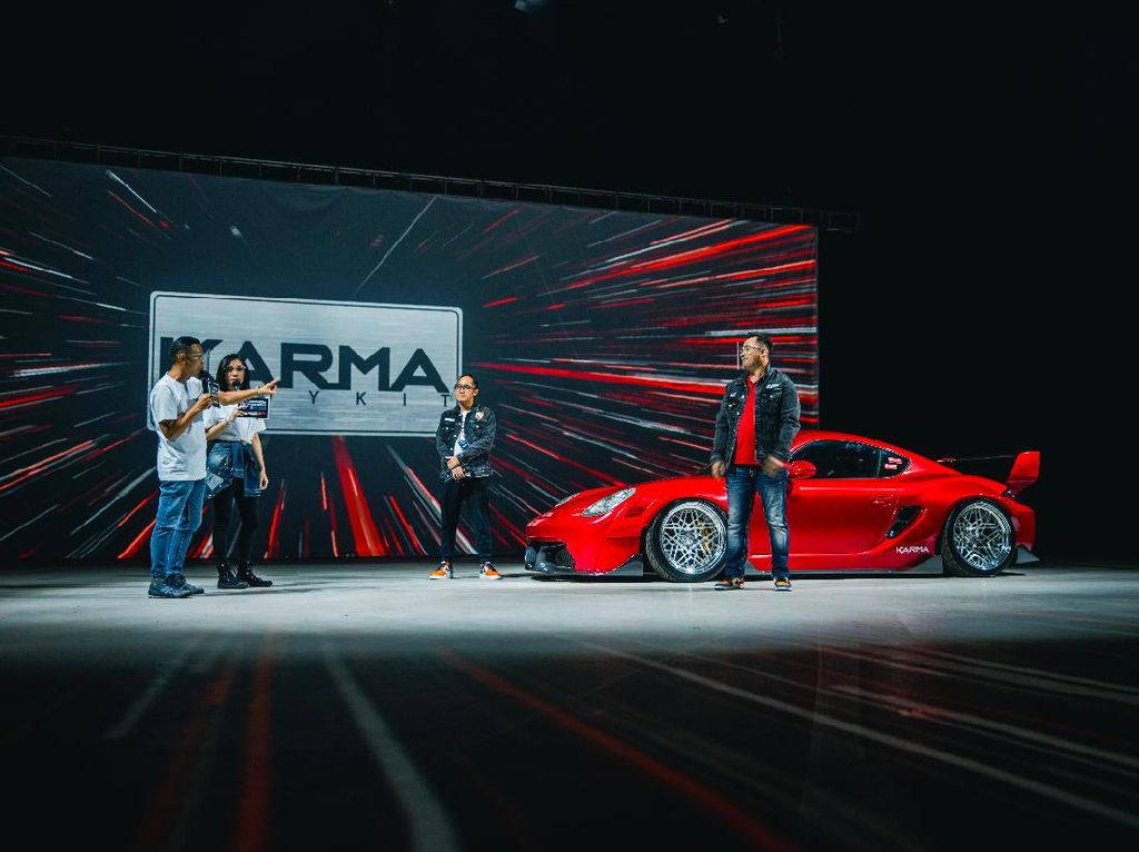 IMX 2021 Mengusung Tema Futuristik, Desainer Musa Tjahjono Ikut Turun Tangan IMX 2021 Mengusung Tema Futuristik, Desainer Musa Tjahjono Ikut Turun Tangan