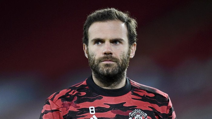 SHEFFIELD, ENGLAND - DECEMBER 17: Juan Mata of Manchester United looks on during the warm up ahead of the Premier League match between Sheffield United and Manchester United at Bramall Lane on December 17, 2020 in Sheffield, England. The match will be played without fans, behind closed doors as a Covid-19 precaution.  (Photo by Peter Powell - Pool/Getty Images)