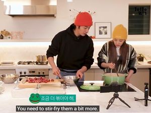 Serunya Jung Il Woo Saat Masak Makanan Filipina untuk Sandara Park