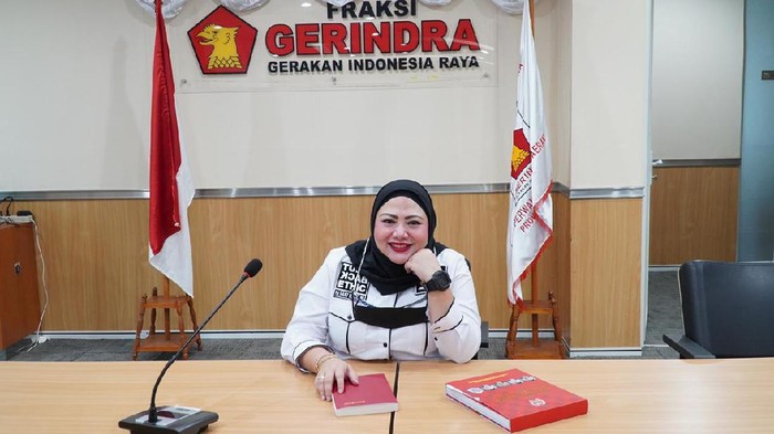 Ketua Fraksi Gerindra DPRD DKI Jakarta Rani Mauliani. Ketua Fraksi Gerindra DPRD DKI Jakarta Rani Mauliani.