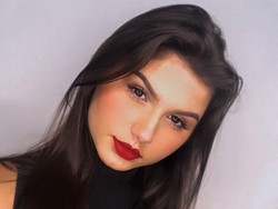 Kontroversial, Ini Wanita Transgender Kembar Pertama di Dunia