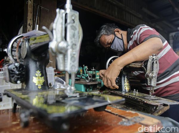 Menyulam Asa dari Bisnis Servis Mesin Jahit