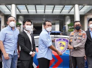 IMI Hibahkan Tesla ke Polisi, Bamsoet: Cocok untuk Tugas Korlantas