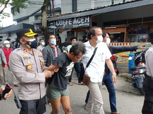 Emosi Sesaat Bikin Pria Matraman Tusuk Anggota TNI Emosi Sesaat Bikin Pria Matraman Tusuk Anggota TNI