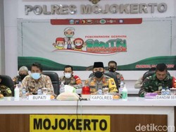 30 Ribu Masker Didistribusikan untuk Gerakan Santri Bermasker di Mojokerto