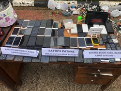 Razia Lapas Banceuy, Petugas Temukan 51 Ponsel