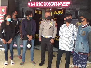 5 Remaja Lumajang Joget di Traffic Light Demi Konten YouTube Diamankan