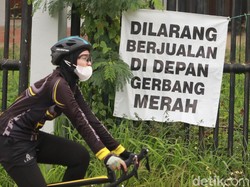 Bila mana, antara dua stadion itu ditunjuk oleh PT LIB, Persib Bandung tidak akan menjadi tuan rumah karena itu sudah menjadi peraturan Pila Menpora.