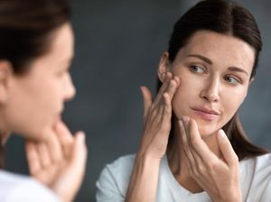 Perawatan Bekas Jerawat, Ini 9 Kandungan Skincare yang Ampuh Perawatan Bekas Jerawat, Ini 9 Kandungan Skincare yang Ampuh