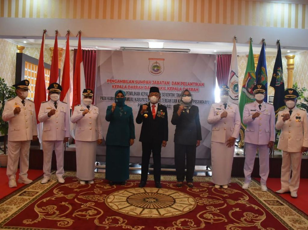 Gubernur Sulbar Lantik 3 Kepala Daerah, Ingatkan Realisasi Janji Kampanye Gubernur Sulbar Lantik 3 Kepala Daerah, Ingatkan Realisasi Janji Kampanye