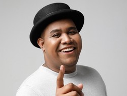 Andmesh Ajak Pendengarnya Jatuh Cinta dalam Tiba-Tiba