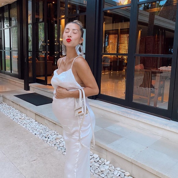 Foto: instagram.com/jenniferbachdim ootd jennifer bachdim hamil.