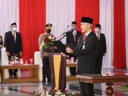 Lantik Kepala Daerah Baru, Ganjar Kutip Batas Kekuasaan Presiden