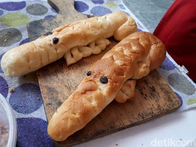 Jajan Roti Buaya Mungil Isi Nougat hingga Garlic Butter yang Nikmat