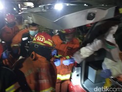 Kebakaran Rumah di Surabaya Padam, 2 Orang yang Terjebak Ditemukan Tewas