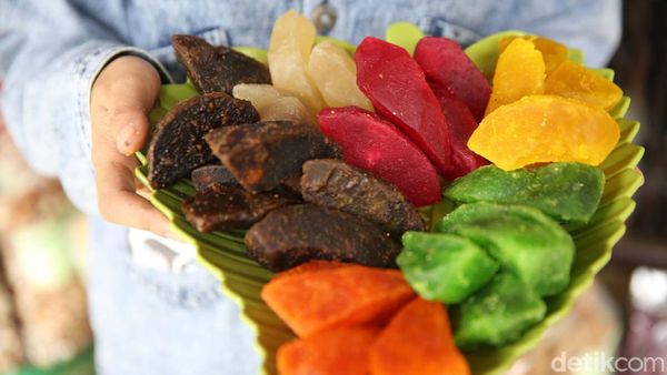 Meraup Cuan dari Manisan Kulit Jeruk Bali