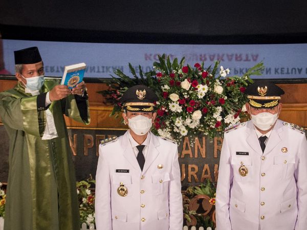 Momen Gibran Dilantik Sebagai Wali Kota Solo