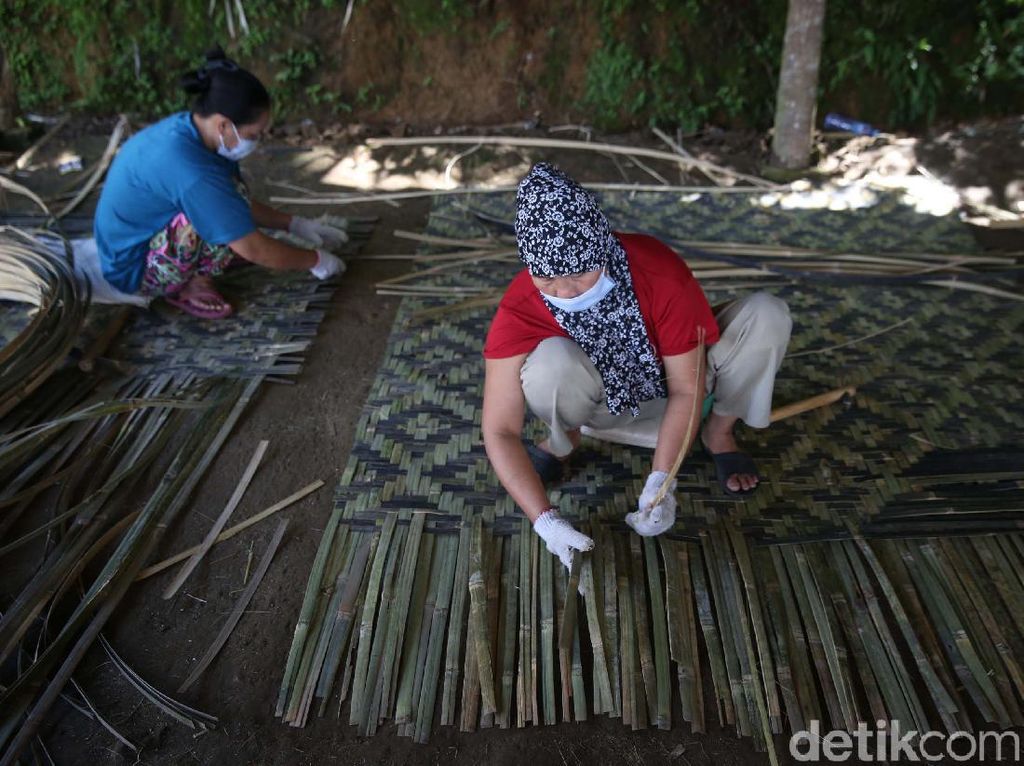 Pesanan Bilik Bambu Meningkat Saat Musim Banjir, Kok Bisa?